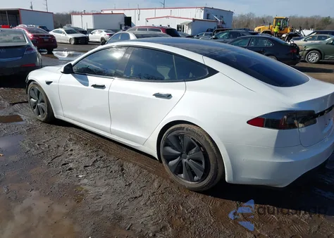 2022 Tesla Model S Dual Motor All-Wheel Drive z USA, uszkodzony, nr VIN 5YJSA1E53NF465039